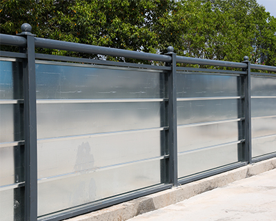 鋼結構圍擋制作鋼材型號及機械性能？